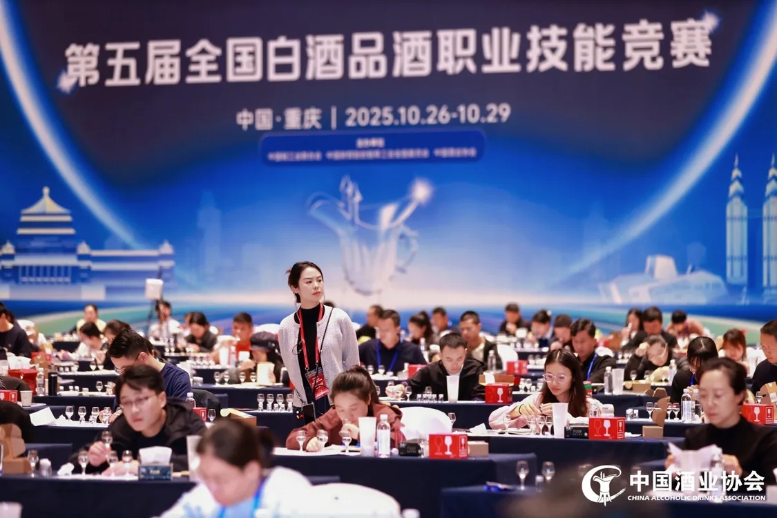 在冬天的行業里，四特酒點燃了人才的篝火